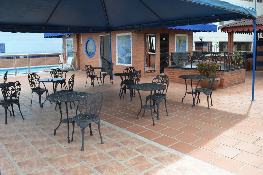 Ribera Del Rio Av 2Da Norte Cali Esterno foto